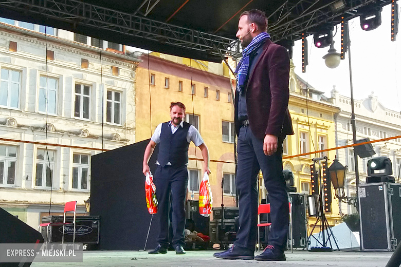 Znane kabarety na średzkiej scenie