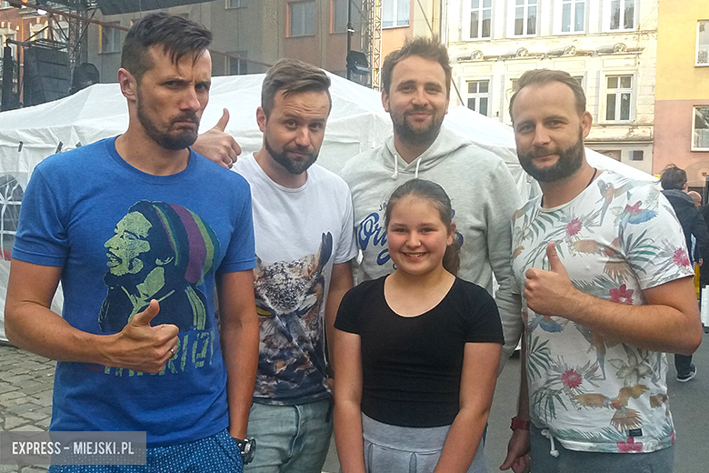 Znane kabarety na średzkiej scenie