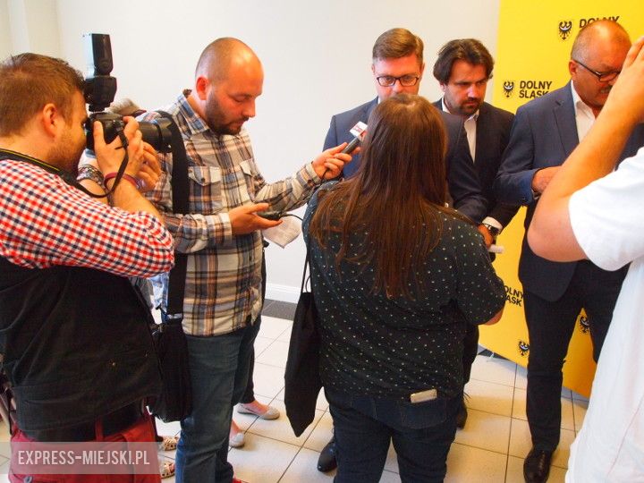 Bryfing prasowy w sprawie dotacji dla placówek medycznych