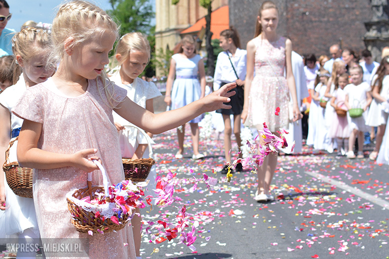 Procesja Bożego Ciała w Środzie Śląskiej