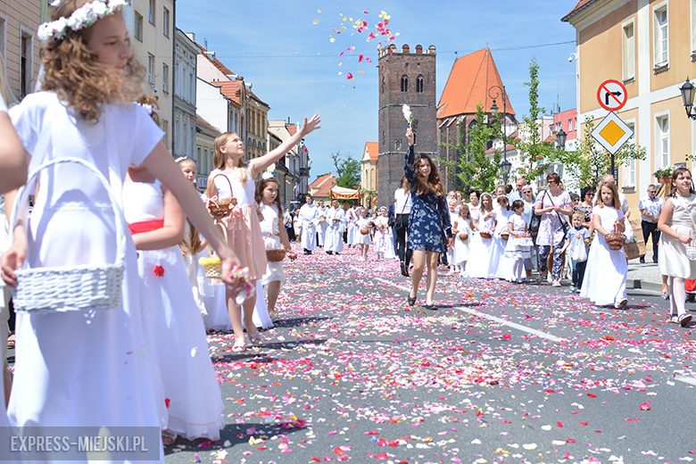 Procesja Bożego Ciała w Środzie Śląskiej
