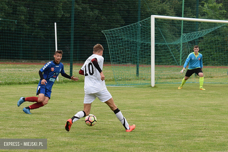 Mecz średzkich juniorów młodszych przeciwko Pogoni Oleśnica