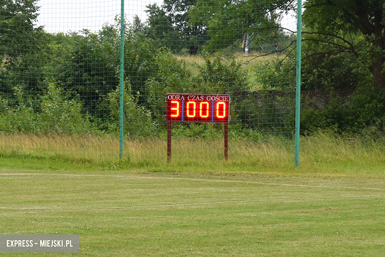 Nowa tablica świetlna na stadionie w Malczycach