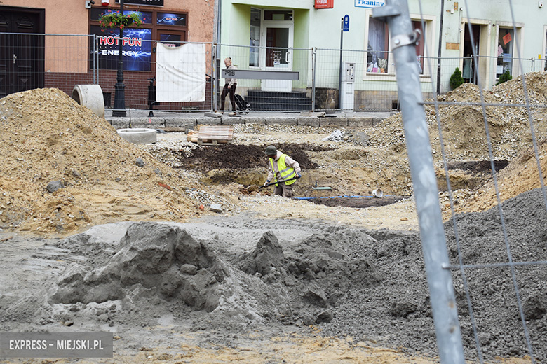 Przebudowa średzkiego rynku trwa