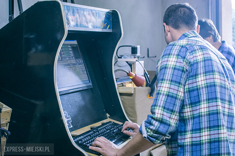 AI-Speaker i jego twórcy