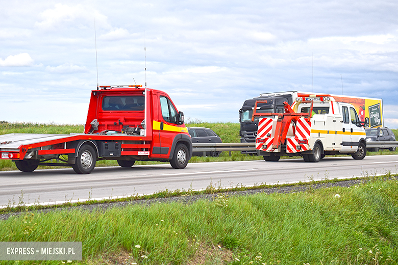 Kolizja na autostradzie A4 pomiędzy Kostomłotami a Kątami Wrocławskimi