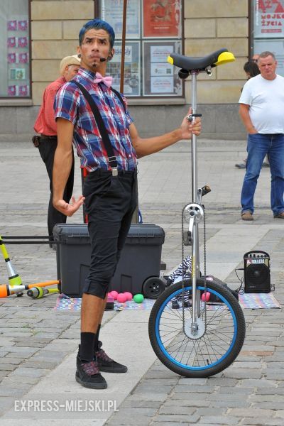 XXI Międzynarodowy Festiwal Sztuki Ulicznej BuskerBus