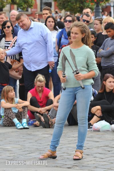 XXI Międzynarodowy Festiwal Sztuki Ulicznej BuskerBus