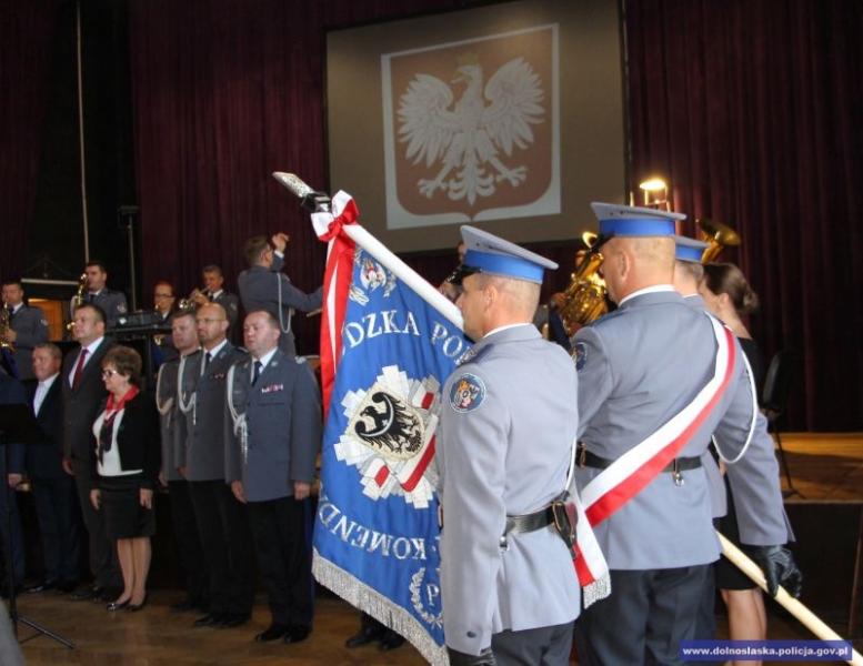 Ślubowanie nowo przyjętych policjantów