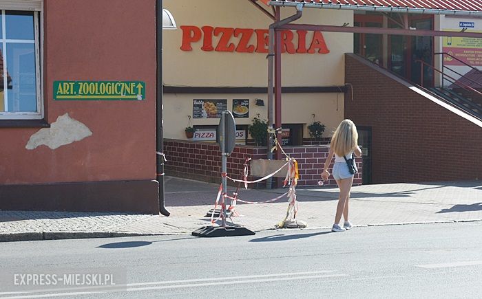 Budynek stwarza zagrożenie dla pieszych