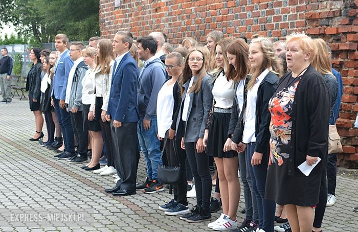 Rozpoczęcie roku szkolnego w szkole podstawowej