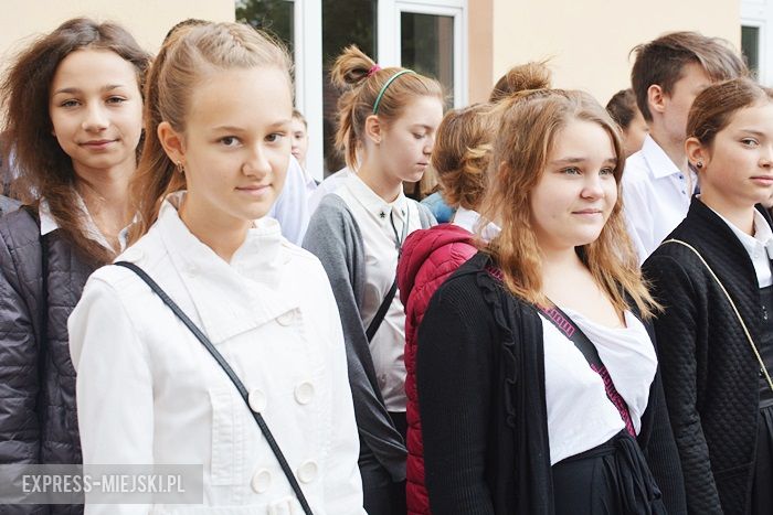 Rozpoczęcie roku szkolnego w szkole podstawowej