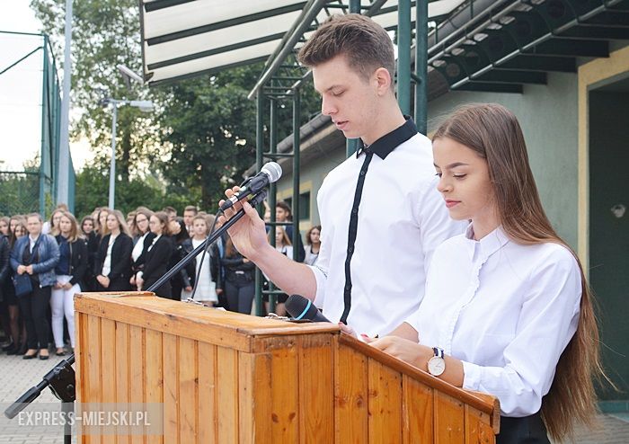 Rozpoczęcie roku w średzkim ogólniaku