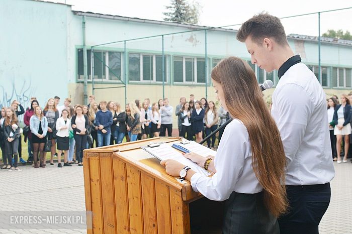 Rozpoczęcie roku w średzkim ogólniaku