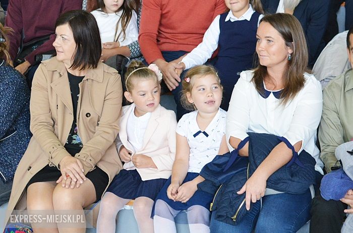 Rozpoczęcie roku szkolnego w szkole podstawowej w Środzie Śląskiej