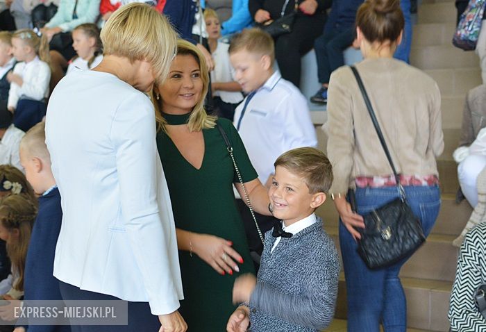 Rozpoczęcie roku szkolnego w szkole podstawowej w Środzie Śląskiej
