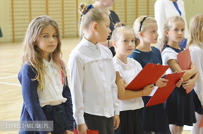 Rozpoczęcie roku szkolnego w szkole podstawowej w Środzie Śląskiej