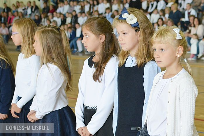 Rozpoczęcie roku szkolnego w szkole podstawowej w Środzie Śląskiej