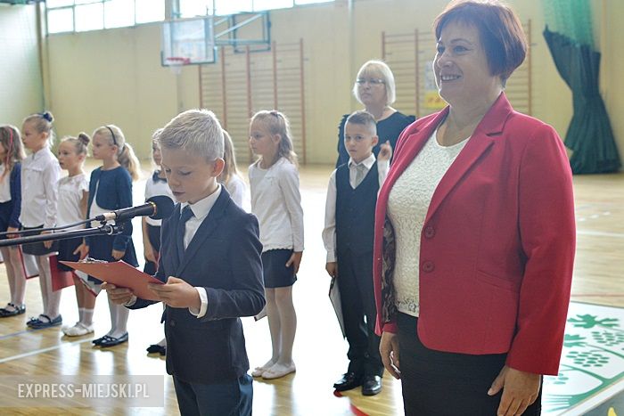 Rozpoczęcie roku szkolnego w szkole podstawowej w Środzie Śląskiej