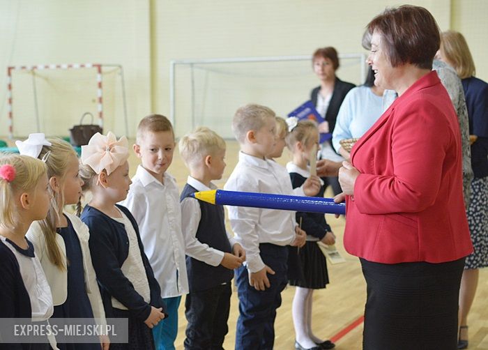 Rozpoczęcie roku szkolnego w szkole podstawowej w Środzie Śląskiej