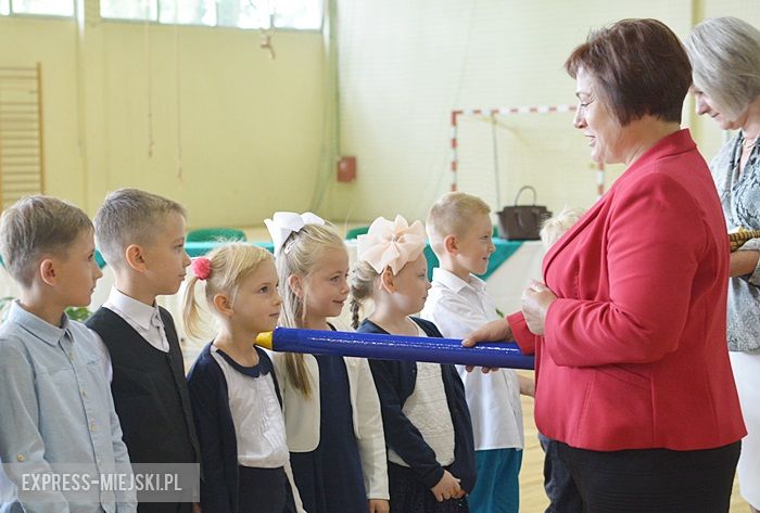 Rozpoczęcie roku szkolnego w szkole podstawowej w Środzie Śląskiej