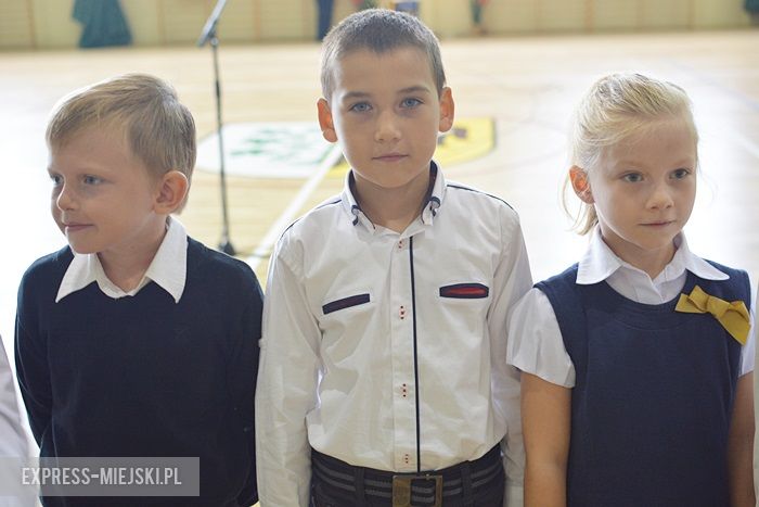 Rozpoczęcie roku szkolnego w szkole podstawowej w Środzie Śląskiej