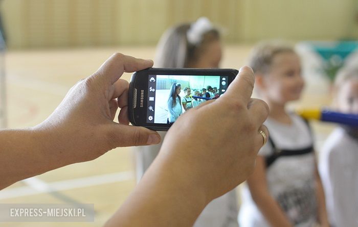 Rozpoczęcie roku szkolnego w szkole podstawowej w Środzie Śląskiej