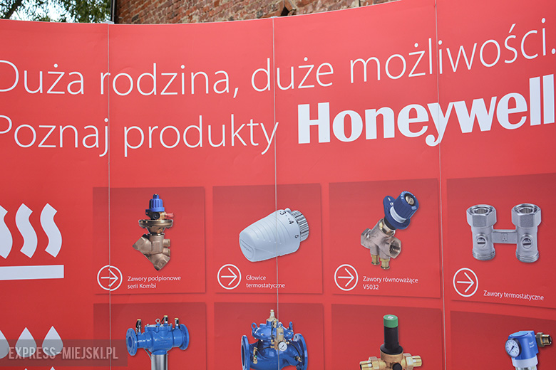 Wielkie otwarcie w Komornikach