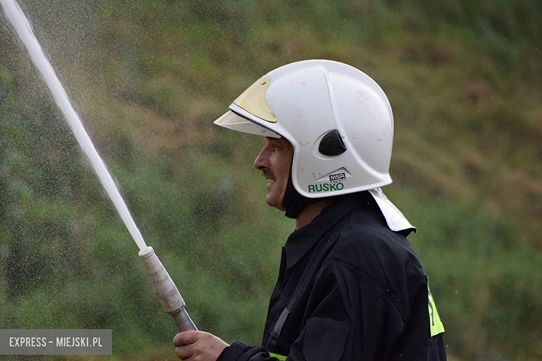 Powiatowe zawody sportowo-pożarnicze w Malczycach