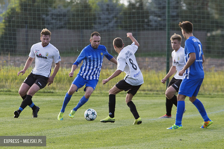 Czarni Białków-MLKS Polonia Środa Śląska