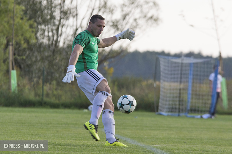 Czarni Białków-MLKS Polonia Środa Śląska