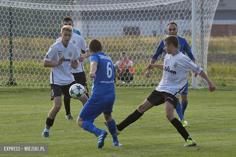 Czarni Białków-MLKS Polonia Środa Śląska