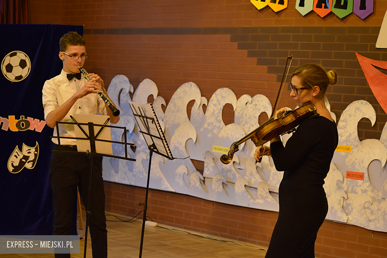 Występy dzieci w szkole podstawowej