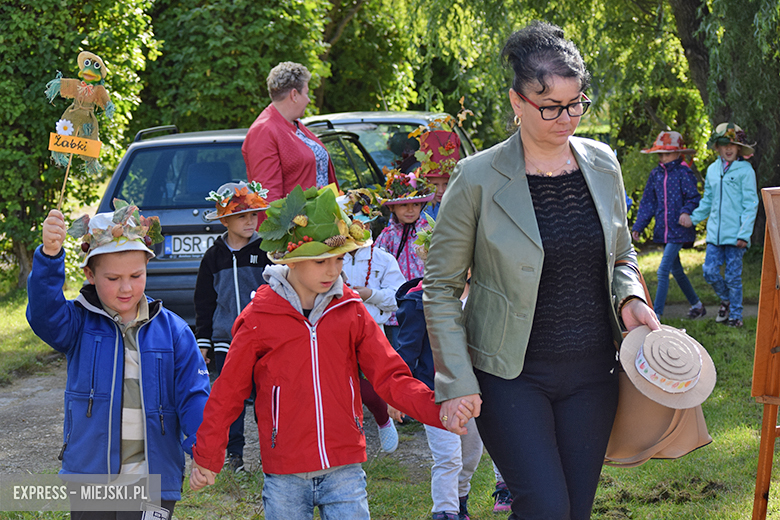 Dzieci witają jesień