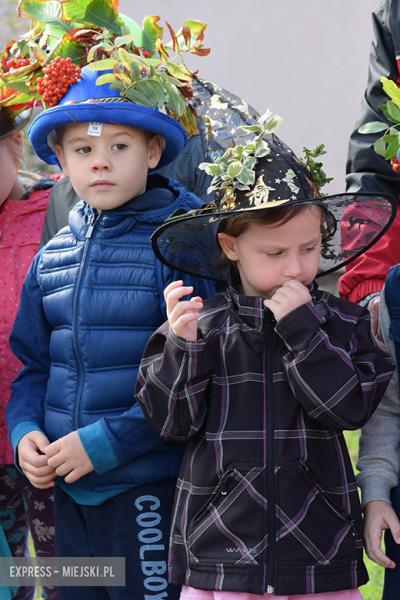 Dzieci witają jesień