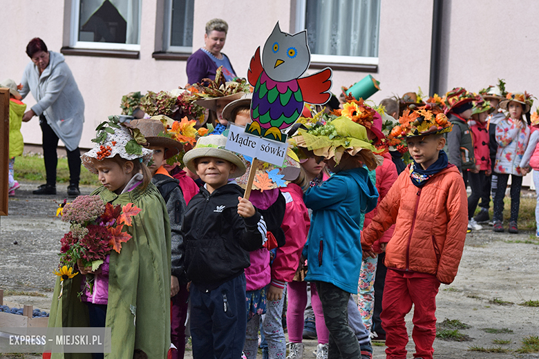 Dzieci witają jesień
