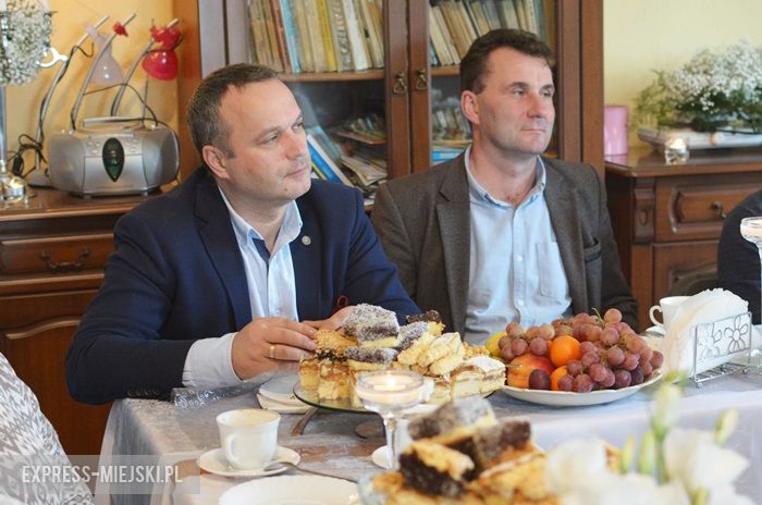 Wizytacja komisji konkursowej w Wichrowie