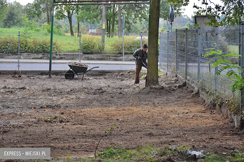 Powstaje nowy plac zabaw