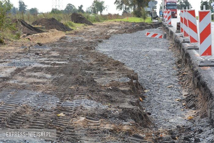 Plac budowy zatoczki autobusowej w Rakoszycach