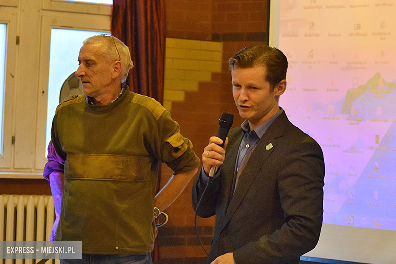 Spotkanie z weterynarzem i przedstawicielami schroniska