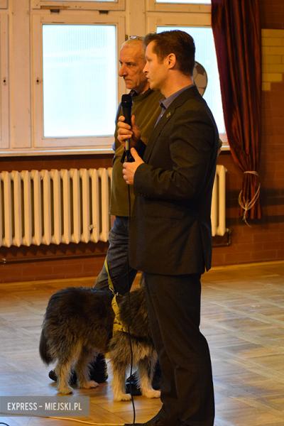 Spotkanie z weterynarzem i przedstawicielami schroniska