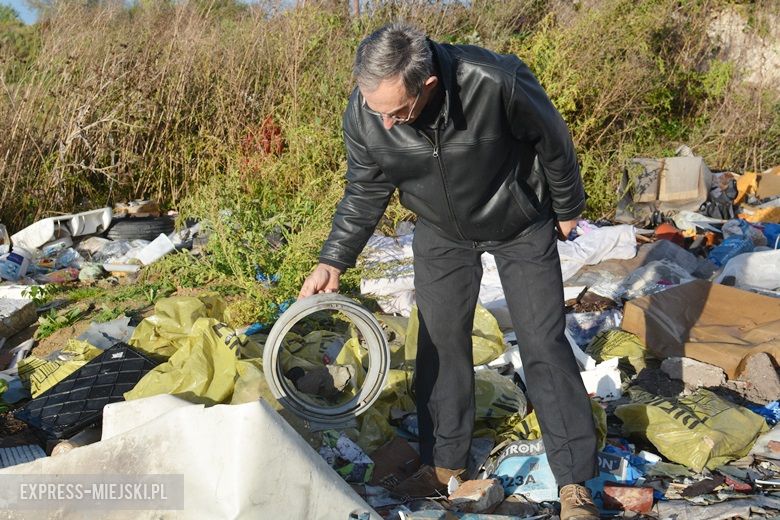 Dzikie wysypisko śmieci w Malczycach