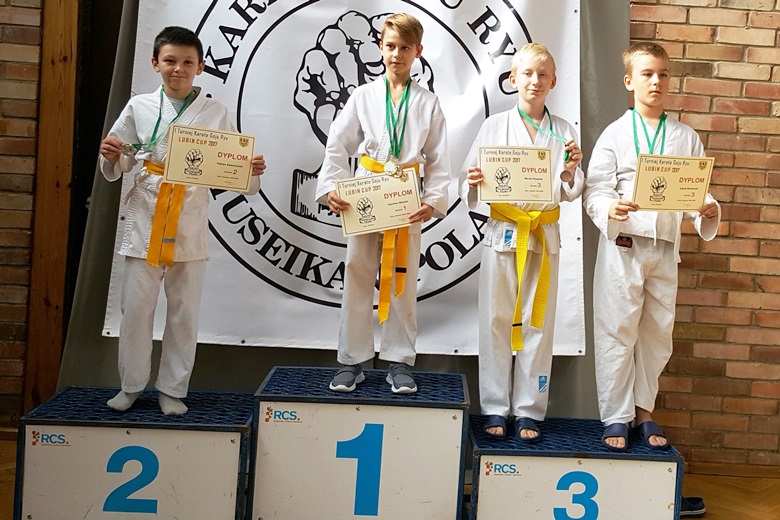 Średzcy karatecy na zawodach w Lubinie