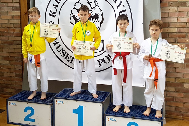 Średzcy karatecy na zawodach w Lubinie
