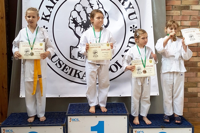 Średzcy karatecy na zawodach w Lubinie