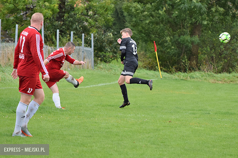 Pogoń Jastrzębce - LKS Ciechów 2:4