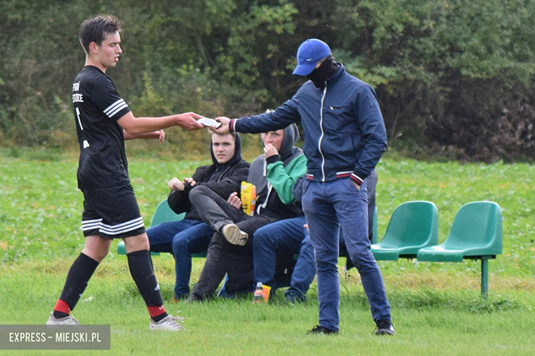 Pogoń Jastrzębce - LKS Ciechów 2:4