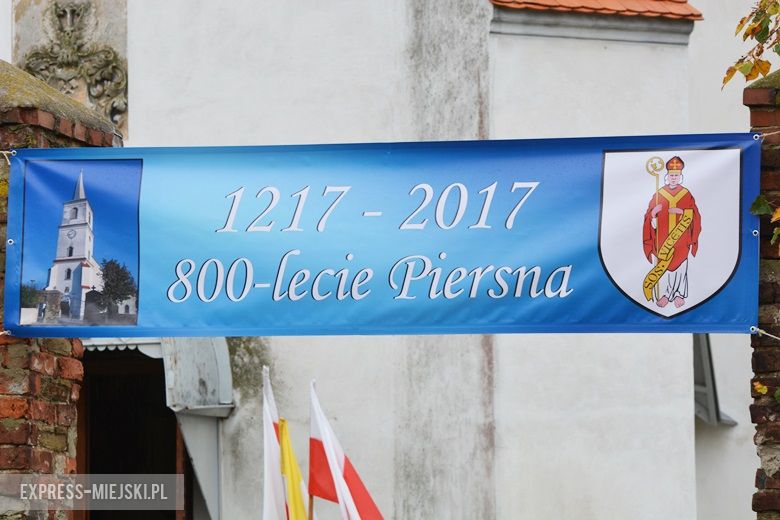 Uroczysta msza z okazji 800-lecia istnienia Piersna