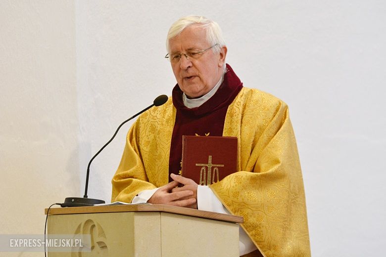 Uroczysta msza z okazji 800-lecia istnienia Piersna