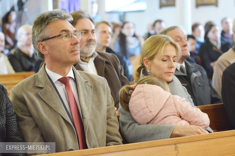 Uroczysta msza z okazji 800-lecia istnienia Piersna